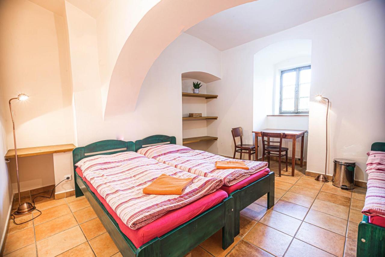 Hostel 99 Чески-Крумлов Экстерьер фото