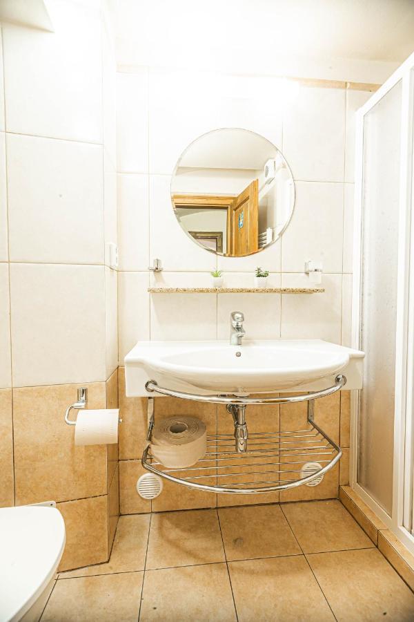 Hostel 99 Чески-Крумлов Экстерьер фото
