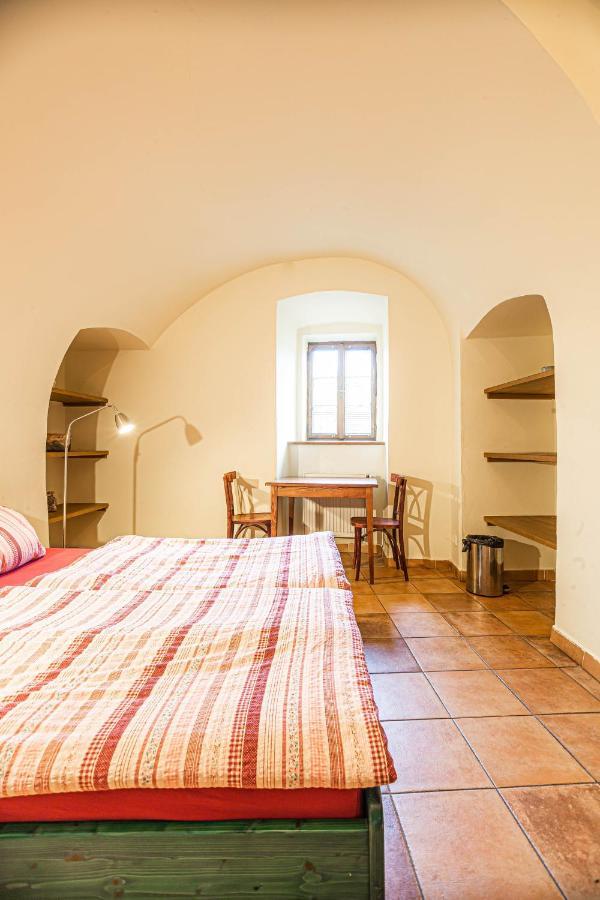 Hostel 99 Чески-Крумлов Экстерьер фото